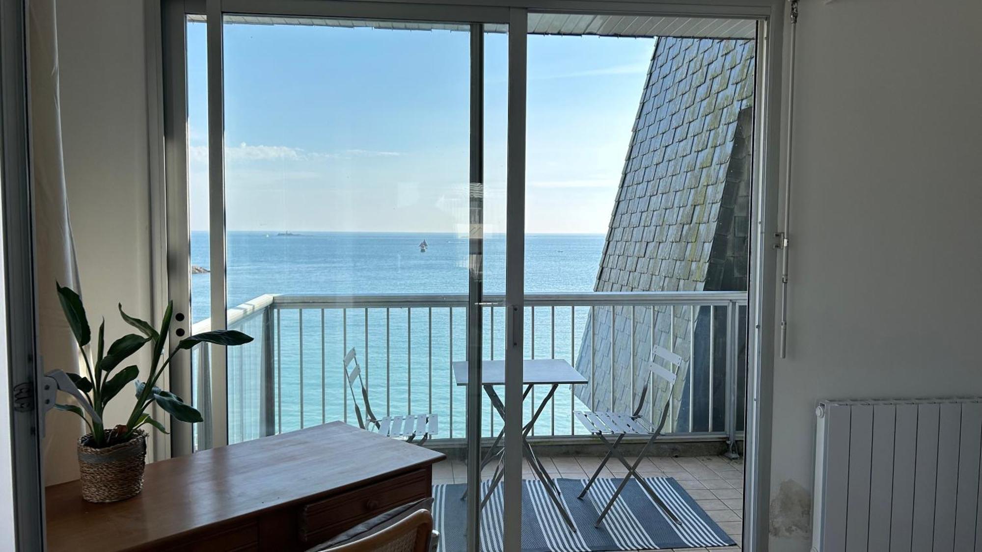 Appartement Pied Dans L'Eau - La Comtesse Saint-Quay-Portrieux ภายนอก รูปภาพ