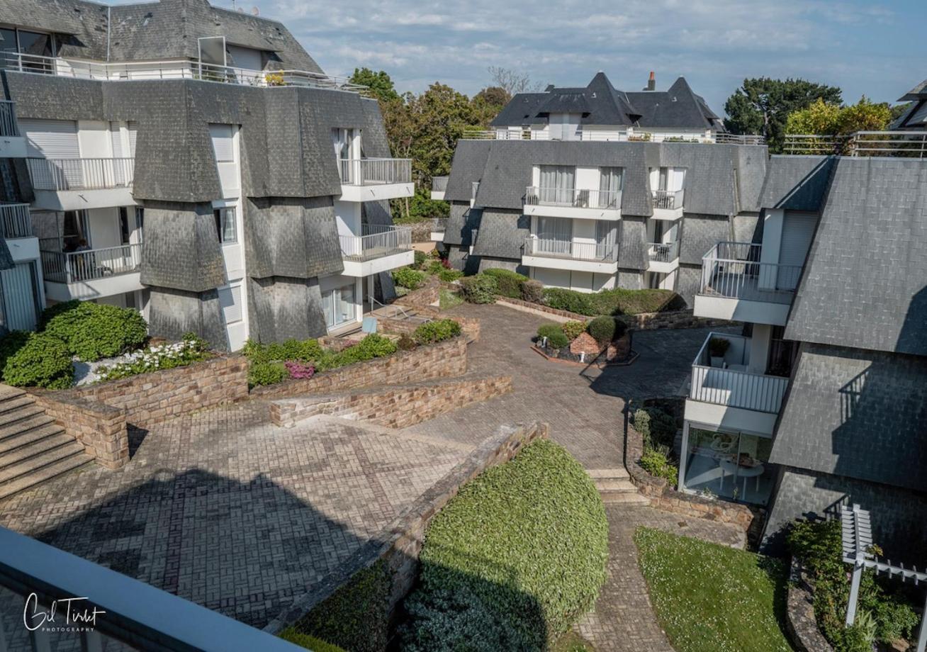Appartement Pied Dans L'Eau - La Comtesse Saint-Quay-Portrieux ภายนอก รูปภาพ
