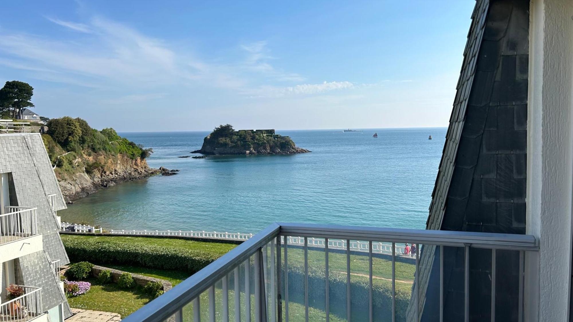 Appartement Pied Dans L'Eau - La Comtesse Saint-Quay-Portrieux ภายนอก รูปภาพ